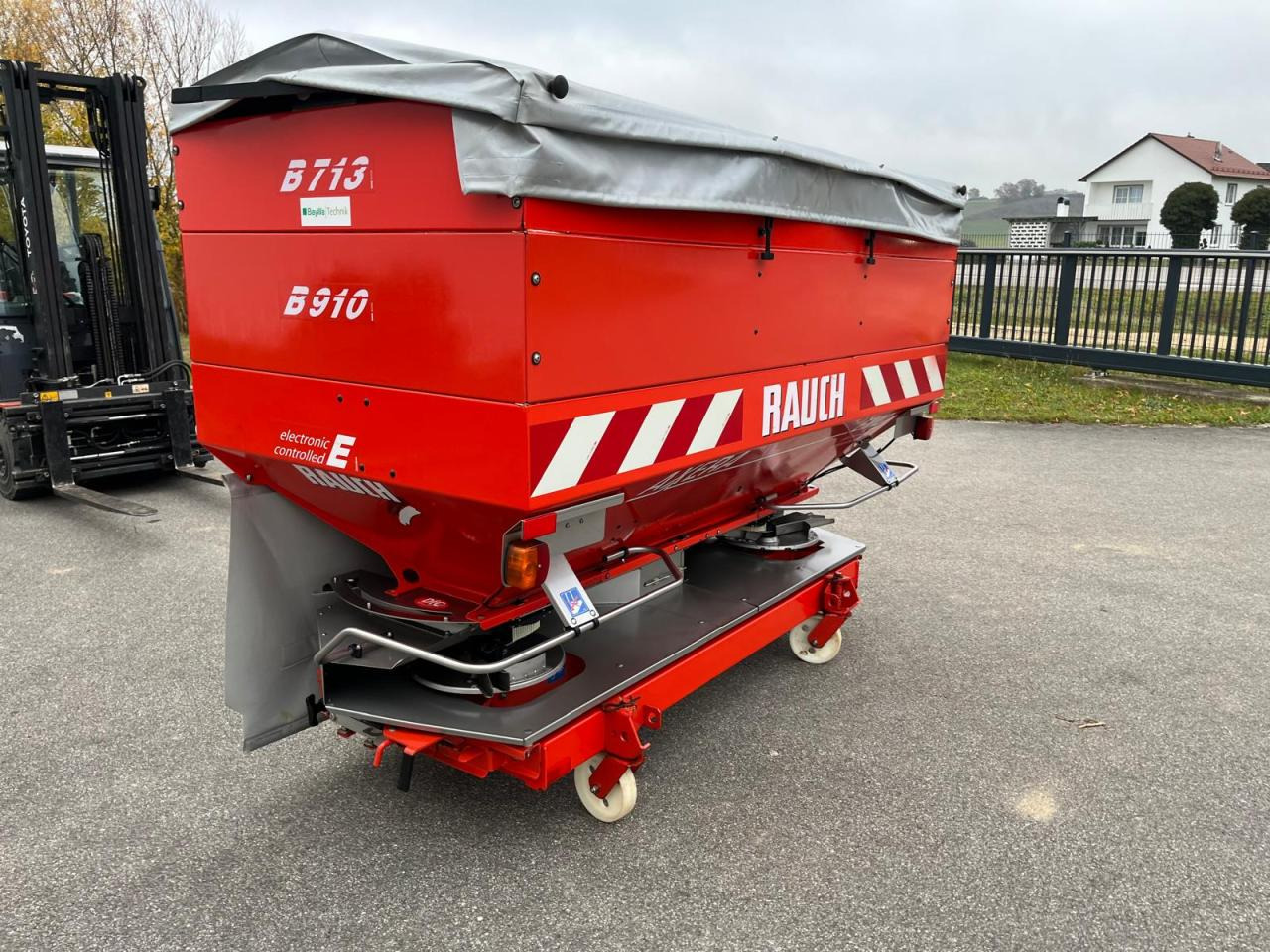 Rauch Axera H-EMC, Baujahr 2006 - Düngerstreuer: das Bild 5 Rauch Axera H-EMC, Baujahr 2006 - Düngerstreuer: das Bild 5