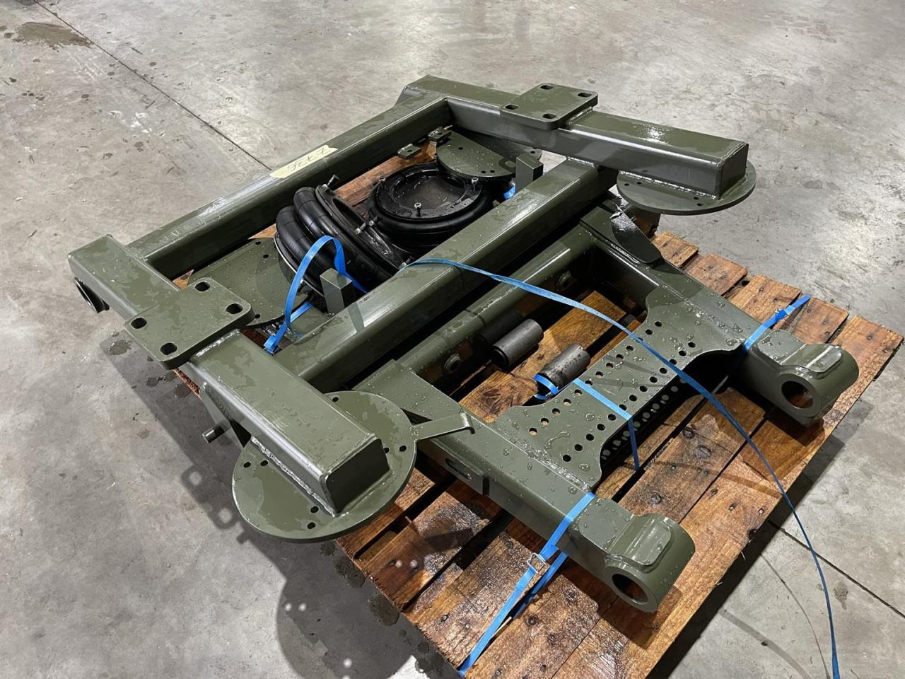 Tecnoma Tecnoma Fortis Fahrwerk - Rahmen/ Chassis für Landmaschine: das Bild 3 Tecnoma Tecnoma Fortis Fahrwerk - Rahmen/ Chassis für Landmaschine: das Bild 3