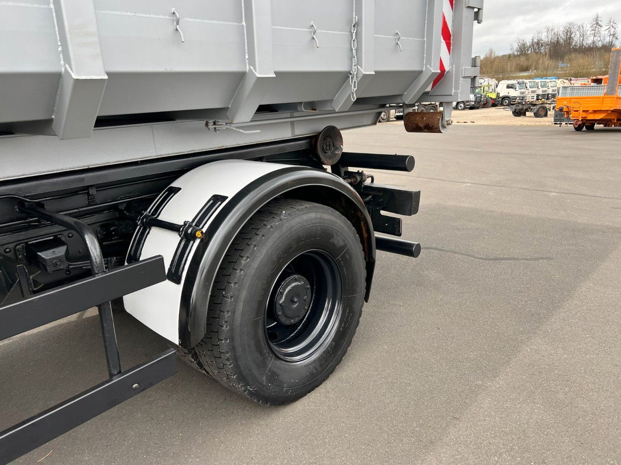 Iveco Magirus Turbo 160-30 AH - Oldtimer- V 8 - Motor Iveco Magirus Turbo 160-30 AH - Oldtimer- V 8 - Motor - Abrollkipper: das Bild 4 Iveco Magirus Turbo 160-30 AH - Oldtimer- V 8 - Motor Iveco Magirus Turbo 160-30 AH - Oldtimer- V 8 - Motor - Abrollkipper: das Bild 4