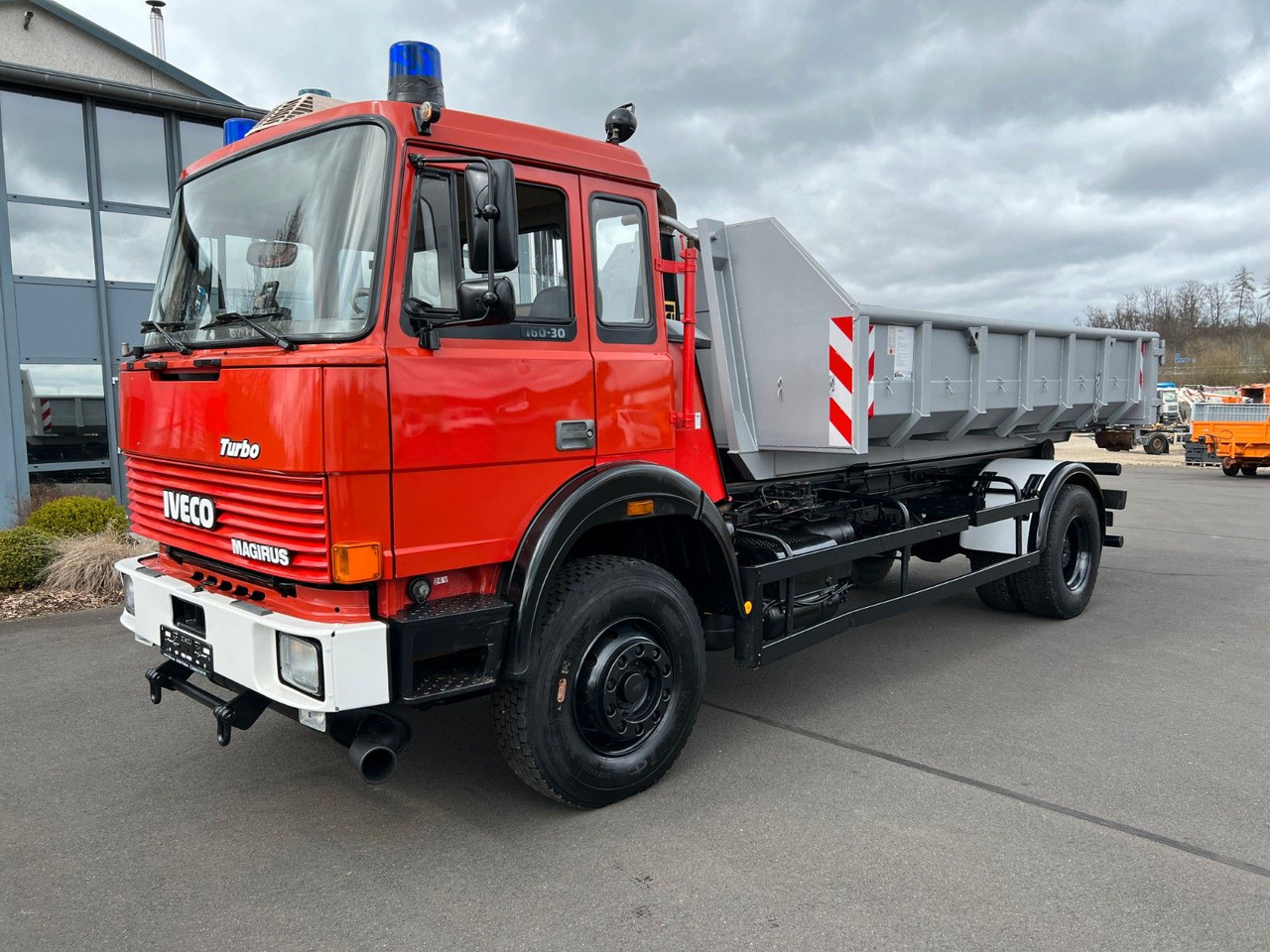 Iveco Magirus Turbo 160-30 AH - Oldtimer- V 8 - Motor Iveco Magirus Turbo 160-30 AH - Oldtimer- V 8 - Motor - Abrollkipper: das Bild 1 Iveco Magirus Turbo 160-30 AH - Oldtimer- V 8 - Motor Iveco Magirus Turbo 160-30 AH - Oldtimer- V 8 - Motor - Abrollkipper: das Bild 1