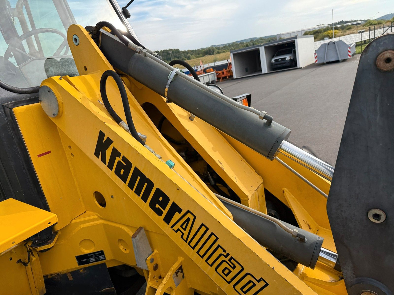 Baggerlader Kramer 616 S Serie II 4+1 Schaufel SW Palettengabel: das Bild 10