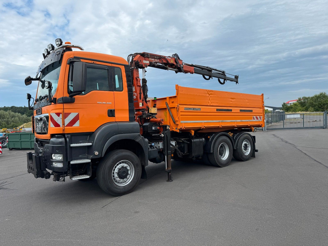 MAN TGS 28.400 6x4-4 BL Kipper / Kran / Winterdienst - Kipper, Autokran: das Bild 4 MAN TGS 28.400 6x4-4 BL Kipper / Kran / Winterdienst - Kipper, Autokran: das Bild 4