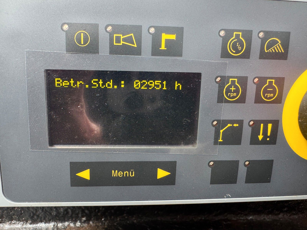 MAN TGS 28.400 6x4-4 BL Kipper / Kran / Winterdienst - Kipper, Autokran: das Bild 5 MAN TGS 28.400 6x4-4 BL Kipper / Kran / Winterdienst - Kipper, Autokran: das Bild 5