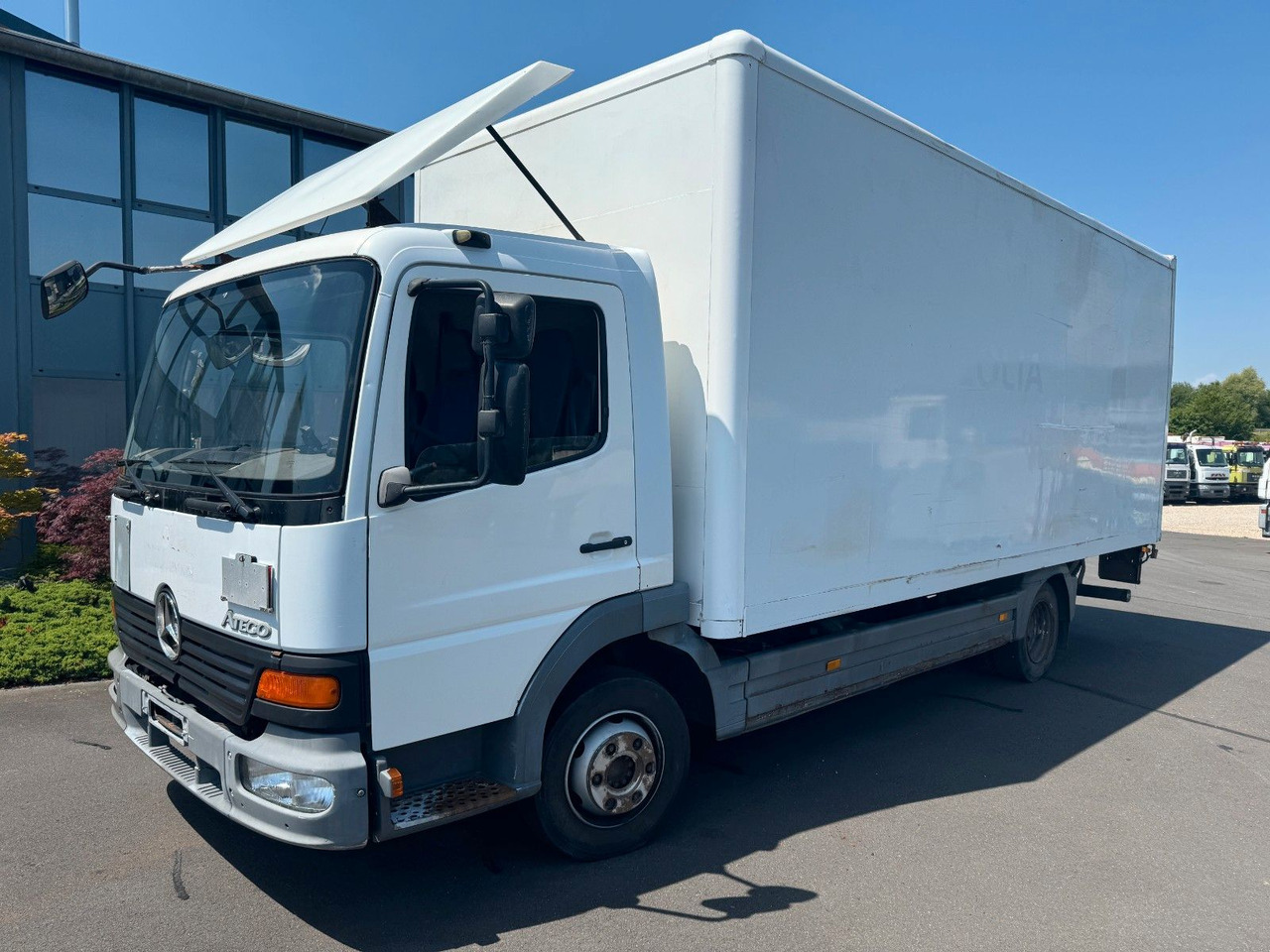 Mercedes-Benz 818 Koffer / LBW / AHK + DL - Koffer Transporter: das Bild 1 Mercedes-Benz 818 Koffer / LBW / AHK + DL - Koffer Transporter: das Bild 1