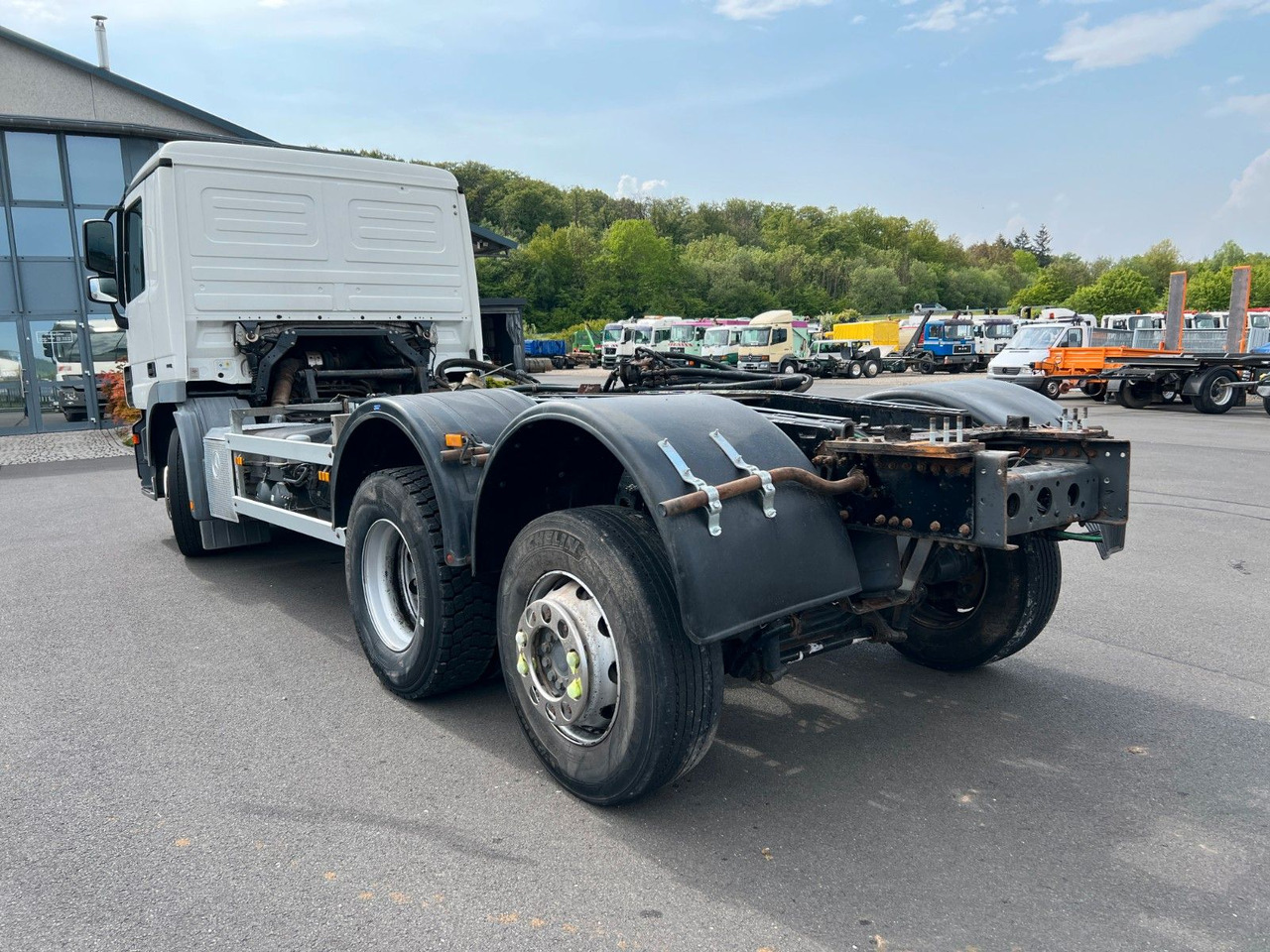 Mercedes-Benz Actros 2532 6x2 MP 3 Euro 5 10 x am Lager Mercedes-Benz Actros 2532 6x2 MP 3 Euro 5 10 x am Lager - Fahrgestell LKW: das Bild 2 Mercedes-Benz Actros 2532 6x2 MP 3 Euro 5 10 x am Lager Mercedes-Benz Actros 2532 6x2 MP 3 Euro 5 10 x am Lager - Fahrgestell LKW: das Bild 2