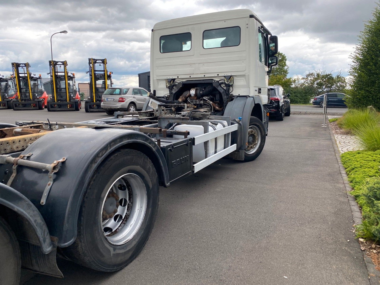 Mercedes-Benz Actros 2532 MP3 6x2 Hydraulik, 10 x am Lager Mercedes-Benz Actros 2532 MP3 6x2 Hydraulik, 10 x am Lager - Fahrgestell LKW: das Bild 5 Mercedes-Benz Actros 2532 MP3 6x2 Hydraulik, 10 x am Lager Mercedes-Benz Actros 2532 MP3 6x2 Hydraulik, 10 x am Lager - Fahrgestell LKW: das Bild 5