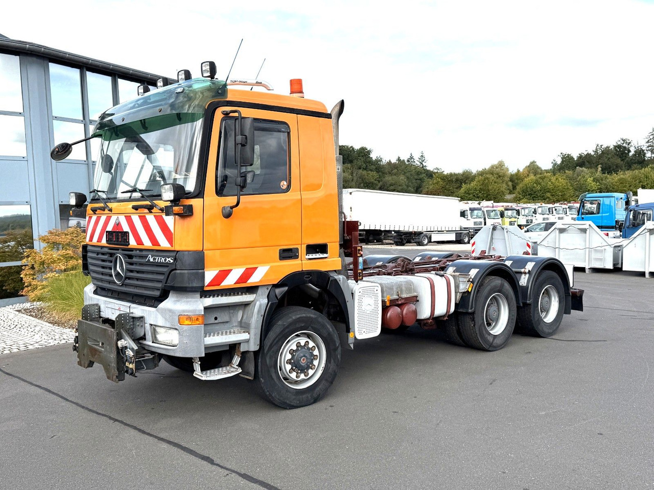 Mercedes-Benz Actros 3340 6x6 Dautel Wechselsystem + Kupplung - Fahrgestell LKW: das Bild 1 Mercedes-Benz Actros 3340 6x6 Dautel Wechselsystem + Kupplung - Fahrgestell LKW: das Bild 1