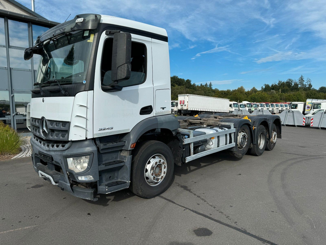 Mercedes-Benz Arocs 3243 8x2 Mercedes-Benz Arocs 3243 8x2 - Leasing Mercedes-Benz Arocs 3243 8x2 Mercedes-Benz Arocs 3243 8x2: das Bild 6