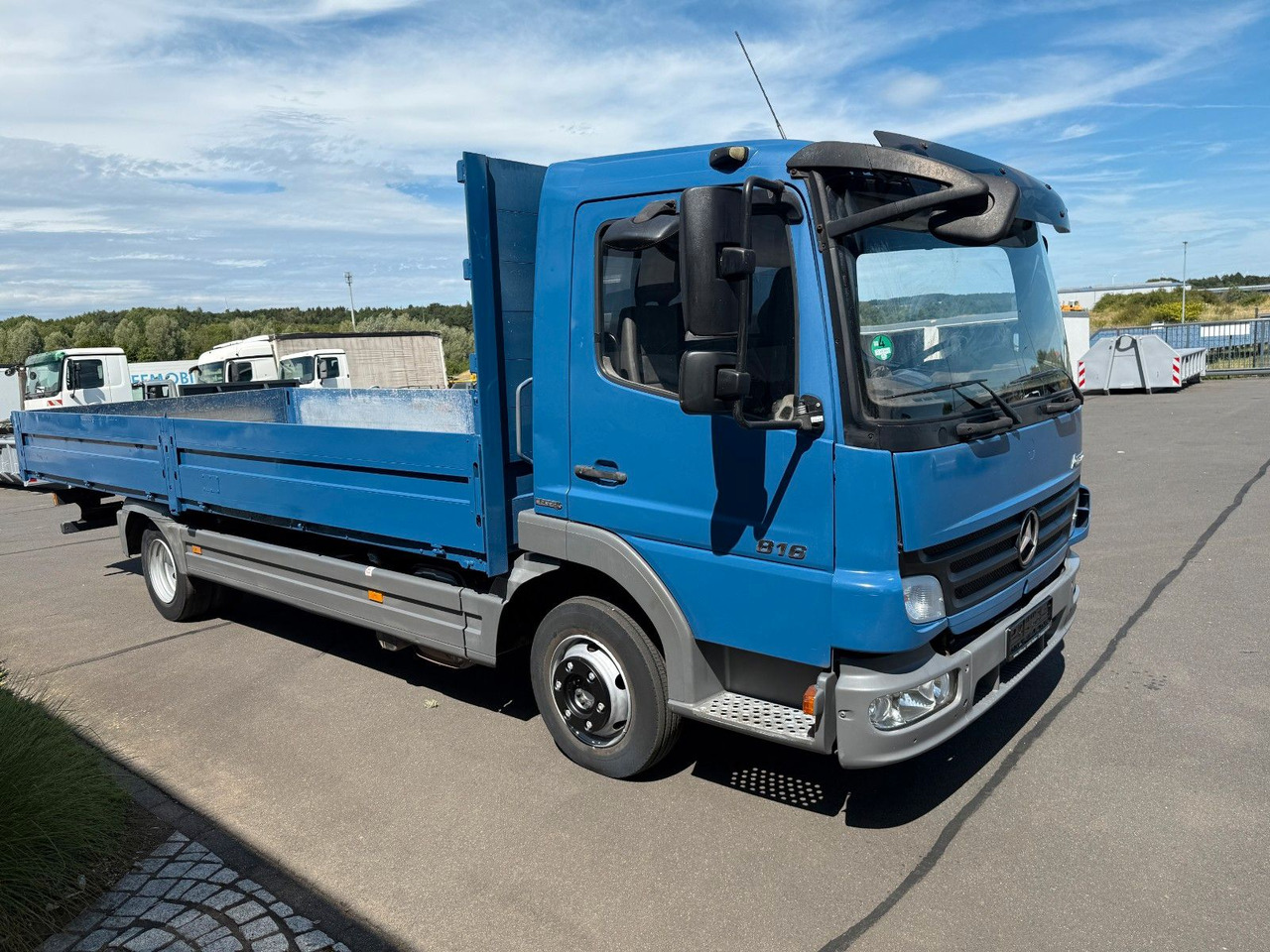 Mercedes-Benz Atego 816 Euro 5 AHK + Druckluftanschlüssen - Pritsche LKW: das Bild 1 Mercedes-Benz Atego 816 Euro 5 AHK + Druckluftanschlüssen - Pritsche LKW: das Bild 1