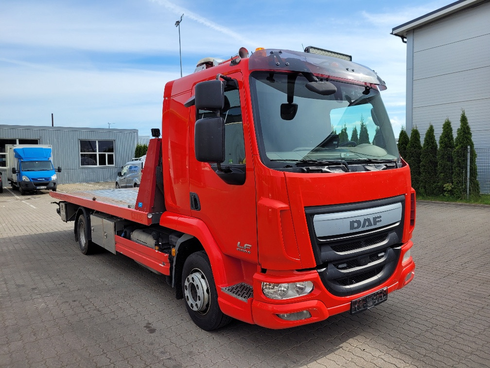 DAF LF 210 FA PLATFORM 2.2017 EURO 6 - Abschleppwagen: das Bild 1 DAF LF 210 FA PLATFORM 2.2017 EURO 6 - Abschleppwagen: das Bild 1