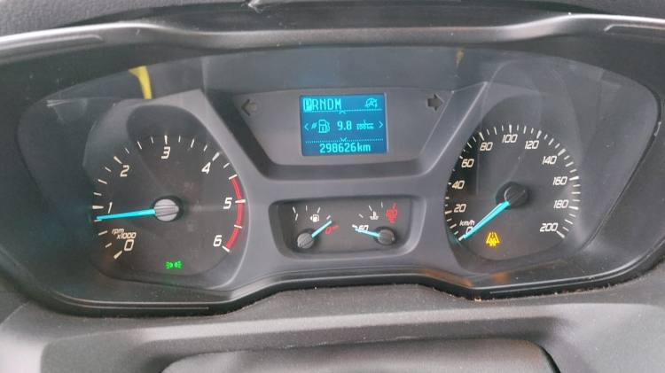 FORD TRANSIT 2,0TDI AMBULANCE KLIMA 12.2018 EURO 6, 3 UNITS - Krankenwagen: das Bild 3 FORD TRANSIT 2,0TDI AMBULANCE KLIMA 12.2018 EURO 6, 3 UNITS - Krankenwagen: das Bild 3