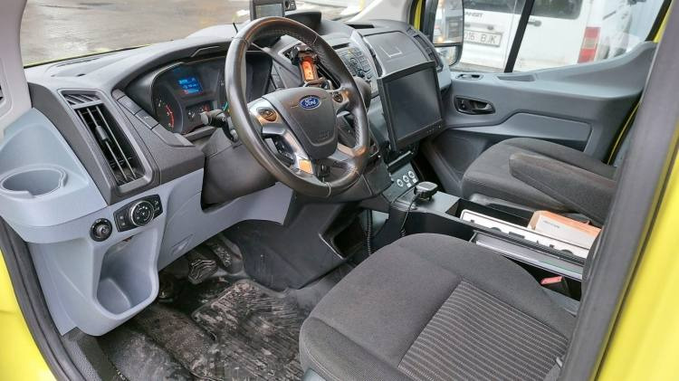 FORD TRANSIT 2,0TDI AMBULANCE KLIMA 12.2018 EURO 6, 3 UNITS - Krankenwagen: das Bild 2 FORD TRANSIT 2,0TDI AMBULANCE KLIMA 12.2018 EURO 6, 3 UNITS - Krankenwagen: das Bild 2