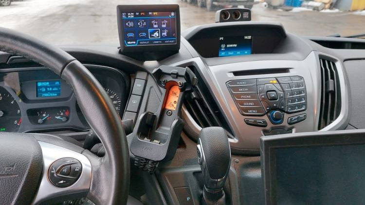 FORD TRANSIT 2,0TDI AMBULANCE KLIMA 12.2018 EURO 6, 3 UNITS - Krankenwagen: das Bild 4 FORD TRANSIT 2,0TDI AMBULANCE KLIMA 12.2018 EURO 6, 3 UNITS - Krankenwagen: das Bild 4