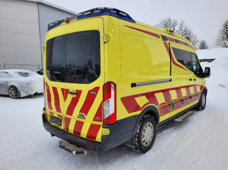 FORD TRANSIT 2,0TDI AMBULANCE KLIMA 4.2018 EURO 6, 3 UNITS - Krankenwagen: das Bild 3 FORD TRANSIT 2,0TDI AMBULANCE KLIMA 4.2018 EURO 6, 3 UNITS - Krankenwagen: das Bild 3