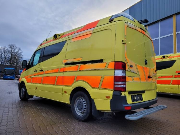 MERCEDES – BENZ SPRINTER 2.2D AMBULANCE (PROFILE) KLIMA 11.2014 EURO 5 - Krankenwagen: das Bild 3 MERCEDES – BENZ SPRINTER 2.2D AMBULANCE (PROFILE) KLIMA 11.2014 EURO 5 - Krankenwagen: das Bild 3