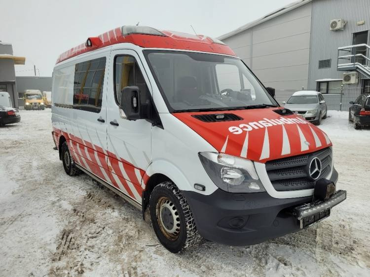 MERCEDES – BENZ SPRINTER 3.0D AMBULANCE (PROFILE) KLIMA 7.2015 EURO 6 - Krankenwagen: das Bild 1 MERCEDES – BENZ SPRINTER 3.0D AMBULANCE (PROFILE) KLIMA 7.2015 EURO 6 - Krankenwagen: das Bild 1