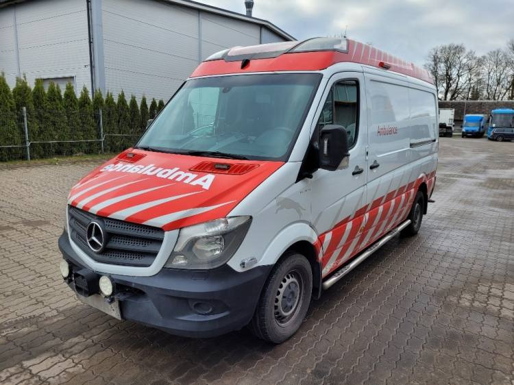 MERCEDES – BENZ SPRINTER 319 AMBULANCE (PROFILE) KLIMA, 6.2017, EURO 6 - Krankenwagen: das Bild 2 MERCEDES – BENZ SPRINTER 319 AMBULANCE (PROFILE) KLIMA, 6.2017, EURO 6 - Krankenwagen: das Bild 2