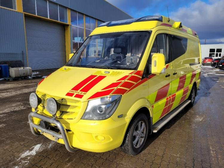 MERCEDES – BENZ SPRINTER AMBULANCE (PROFILE) KLIMA 2.2016 EURO 6 - Krankenwagen: das Bild 2 MERCEDES – BENZ SPRINTER AMBULANCE (PROFILE) KLIMA 2.2016 EURO 6 - Krankenwagen: das Bild 2