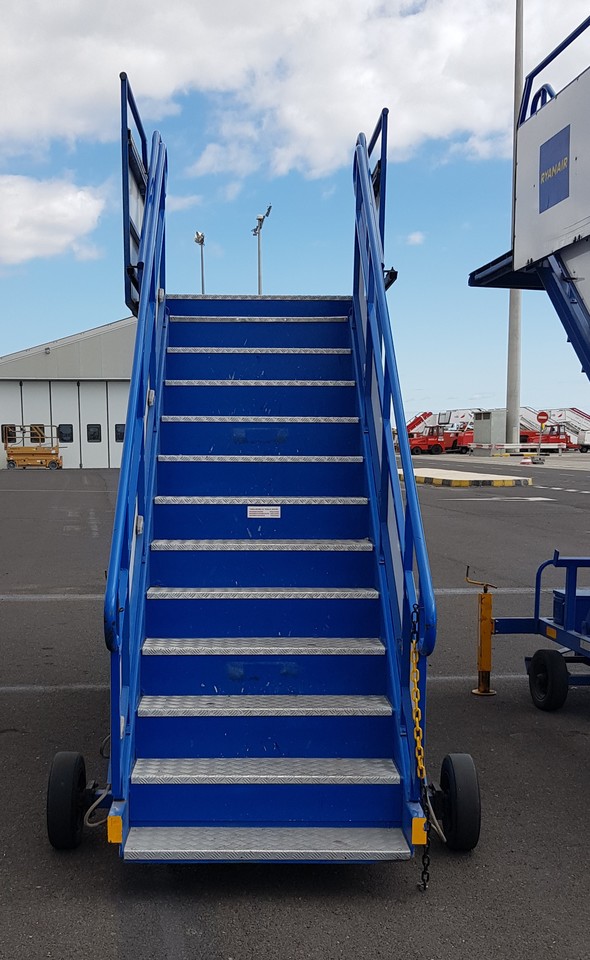 FEMISA VM - Passagiertreppe: das Bild 2 FEMISA VM - Passagiertreppe: das Bild 2