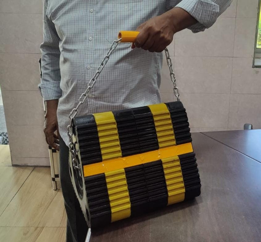 Aircraft Chocks Eurosolid 30 - Luftfahrt-Bodengerät: das Bild 1 Aircraft Chocks Eurosolid 30 - Luftfahrt-Bodengerät: das Bild 1