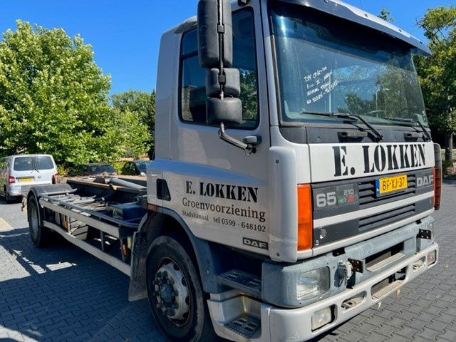 DAF 65.210 FA65.210 - Containerwagen/ Wechselfahrgestell LKW: das Bild 2 DAF 65.210 FA65.210 - Containerwagen/ Wechselfahrgestell LKW: das Bild 2