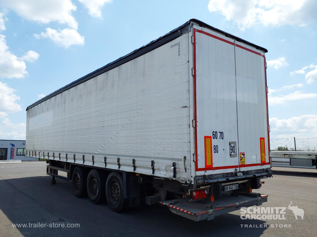 SCHMITZ Curtainsider Mega Taillift - Planenauflieger: das Bild 5 SCHMITZ Curtainsider Mega Taillift - Planenauflieger: das Bild 5