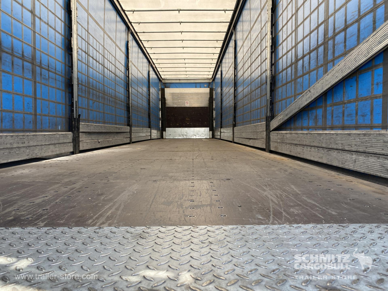 SCHMITZ Curtainsider Standard - Planenauflieger: das Bild 5 SCHMITZ Curtainsider Standard - Planenauflieger: das Bild 5
