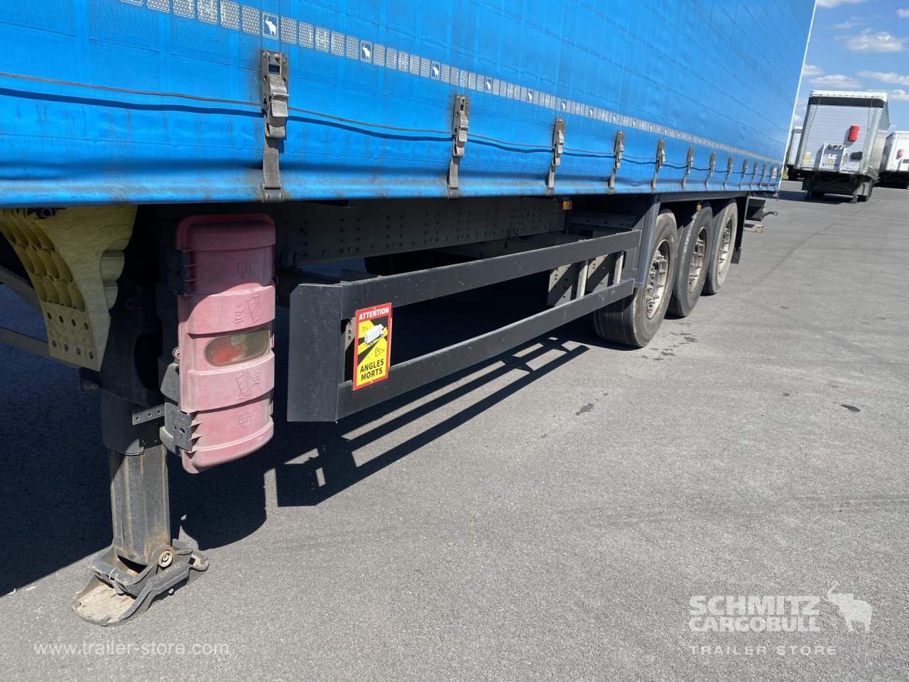 SCHMITZ Curtainsider Standard - Planenauflieger: das Bild 4 SCHMITZ Curtainsider Standard - Planenauflieger: das Bild 4