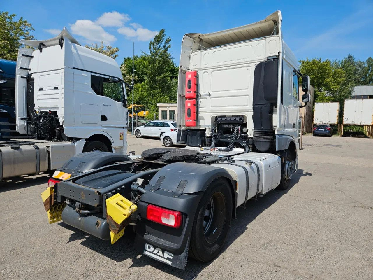 DAF XF 460 Space Cab Standklima 2 units - Sattelzugmaschine: das Bild 4 DAF XF 460 Space Cab Standklima 2 units - Sattelzugmaschine: das Bild 4