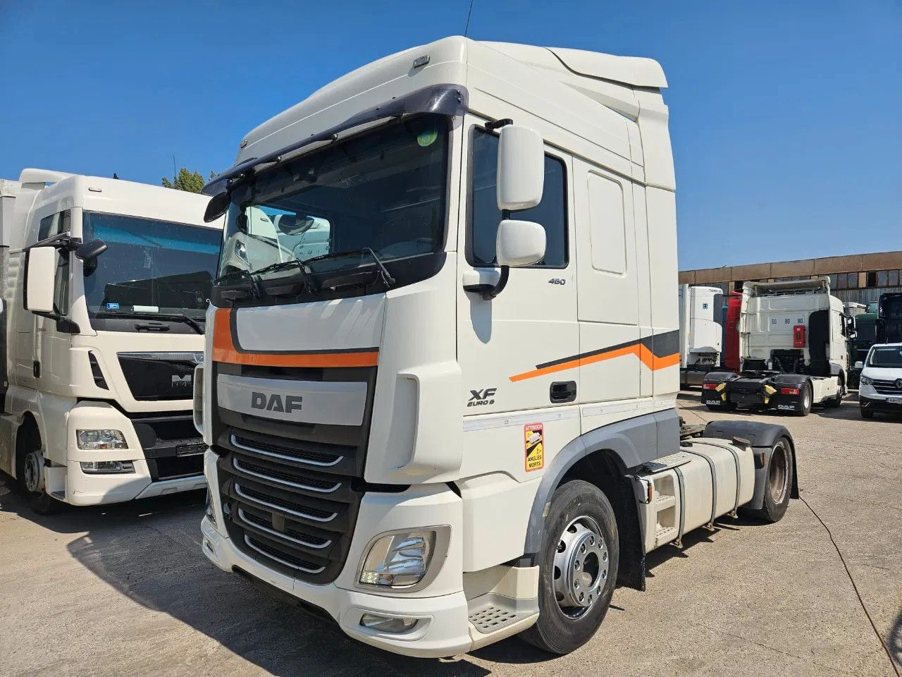 DAF XF 460 Space Cab Standklima 2 units - Sattelzugmaschine: das Bild 1 DAF XF 460 Space Cab Standklima 2 units - Sattelzugmaschine: das Bild 1