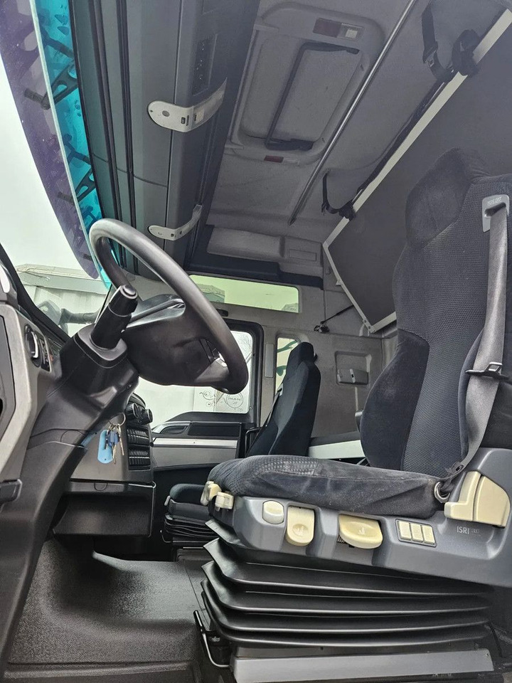 MAN TGX 18.440 XXL Standard Euro 5 EEV - Sattelzugmaschine: das Bild 5 MAN TGX 18.440 XXL Standard Euro 5 EEV - Sattelzugmaschine: das Bild 5