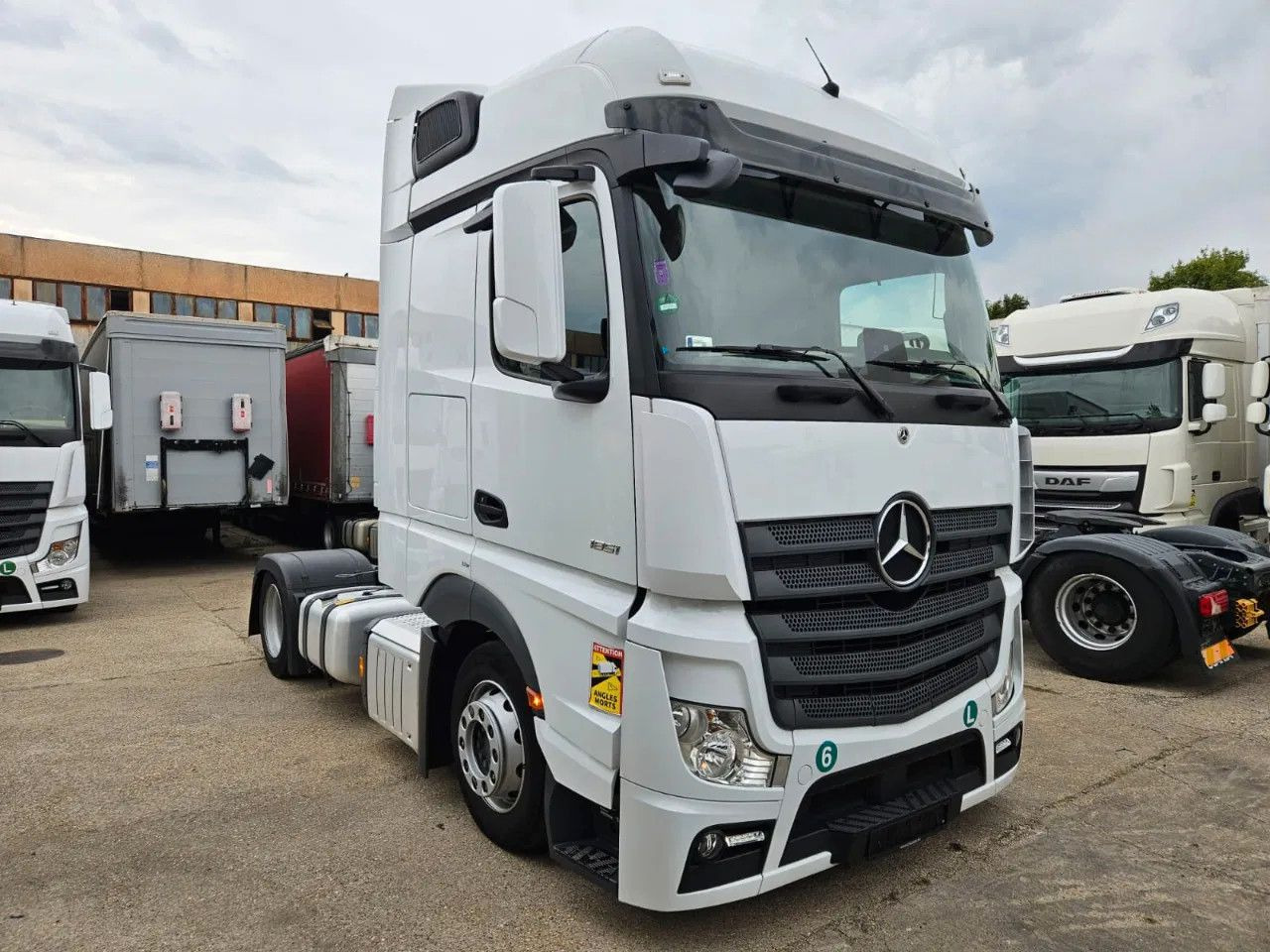 Mercedes-Benz Actros 1851 Mega, BigSpace, Standklima, 4 units - Sattelzugmaschine: das Bild 2 Mercedes-Benz Actros 1851 Mega, BigSpace, Standklima, 4 units - Sattelzugmaschine: das Bild 2