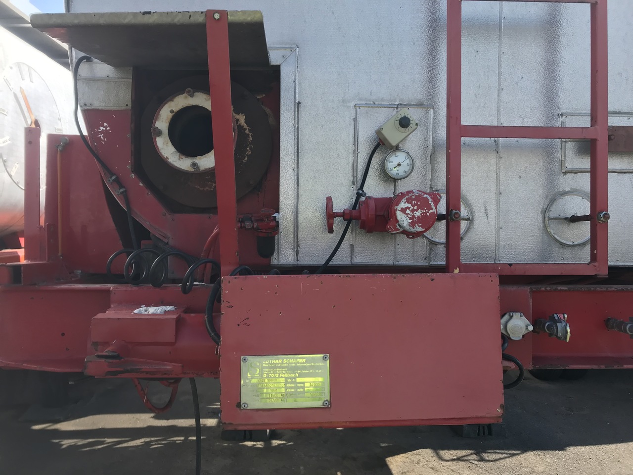 Asphalttechnik Schaefer KRZS 1000 Asphalt - Bitumen Reparaturzug mit Splittstreuer und Anpresswalzen: das Bild 6
