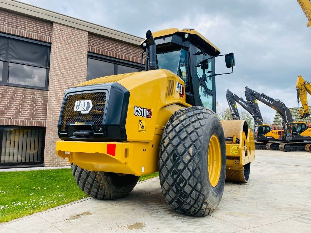 Walzenzug CAT CS 10 GC: das Bild 6