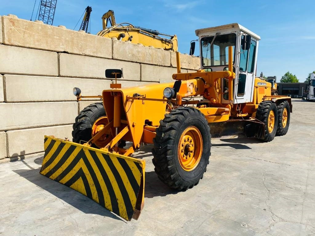 John Deere 570 A - Grader: das Bild 3 John Deere 570 A - Grader: das Bild 3