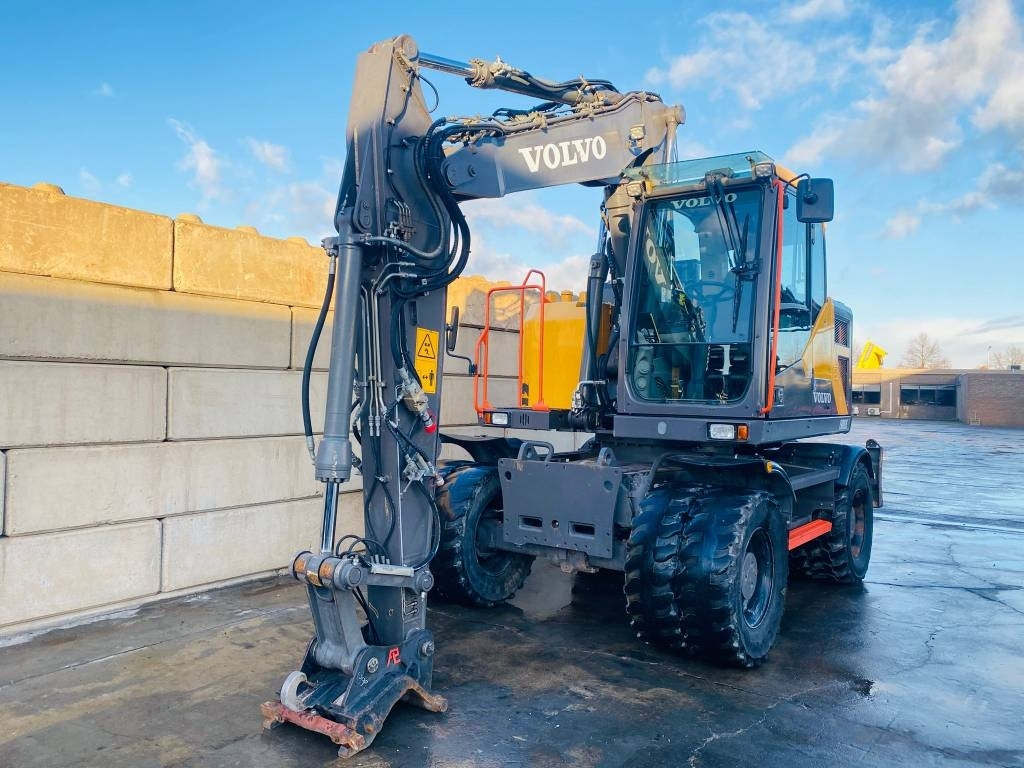 Volvo EWR 150 E - Mobilbagger: das Bild 3 Volvo EWR 150 E - Mobilbagger: das Bild 3
