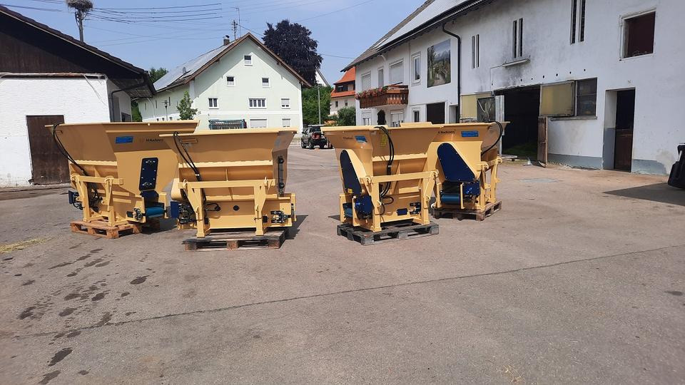 Einstreugerät Futterverteilgerät Hoflader Radlader Euro Weideman - Fütterungstechnik: das Bild 3 Einstreugerät Futterverteilgerät Hoflader Radlader Euro Weideman - Fütterungstechnik: das Bild 3