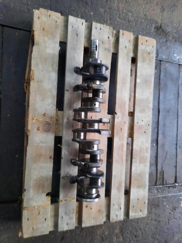 Unimog MB trac Kurbelwelle OM 352 Mercedes Benz - Kurbelwelle für Landmaschine: das Bild 4 Unimog MB trac Kurbelwelle OM 352 Mercedes Benz - Kurbelwelle für Landmaschine: das Bild 4