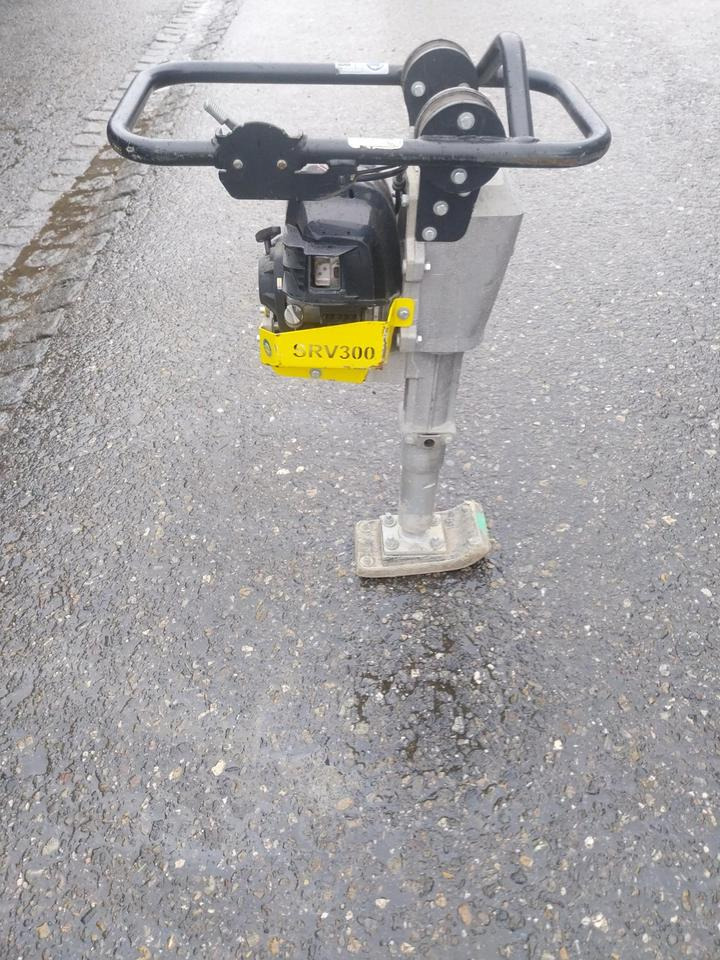 Weber SRV 300 II Stampfer Frosch Verdichter Rüttelplatte - Stampfer: das Bild 4 Weber SRV 300 II Stampfer Frosch Verdichter Rüttelplatte - Stampfer: das Bild 4
