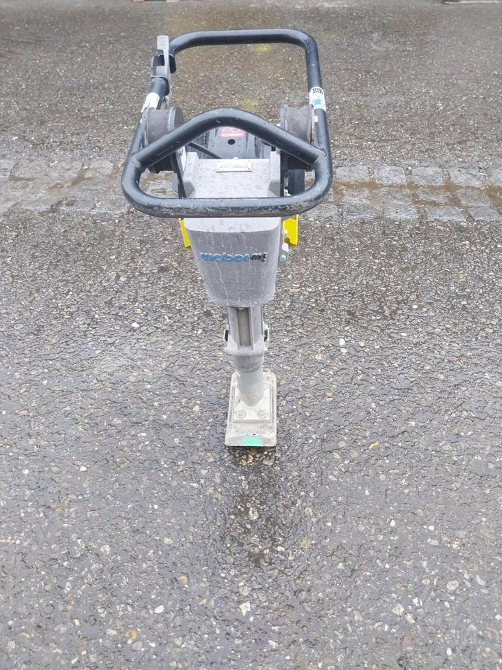 Weber SRV 300 II Stampfer Frosch Verdichter Rüttelplatte - Stampfer: das Bild 2 Weber SRV 300 II Stampfer Frosch Verdichter Rüttelplatte - Stampfer: das Bild 2