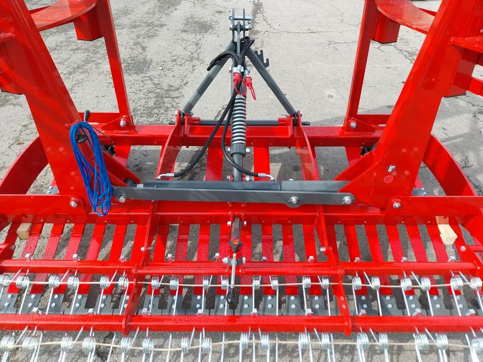 Weidelüfter 6m Wiesenstriegel Wiesenegge Grünlandpflege Striegel - Wiesenstriegel: das Bild 3 Weidelüfter 6m Wiesenstriegel Wiesenegge Grünlandpflege Striegel - Wiesenstriegel: das Bild 3