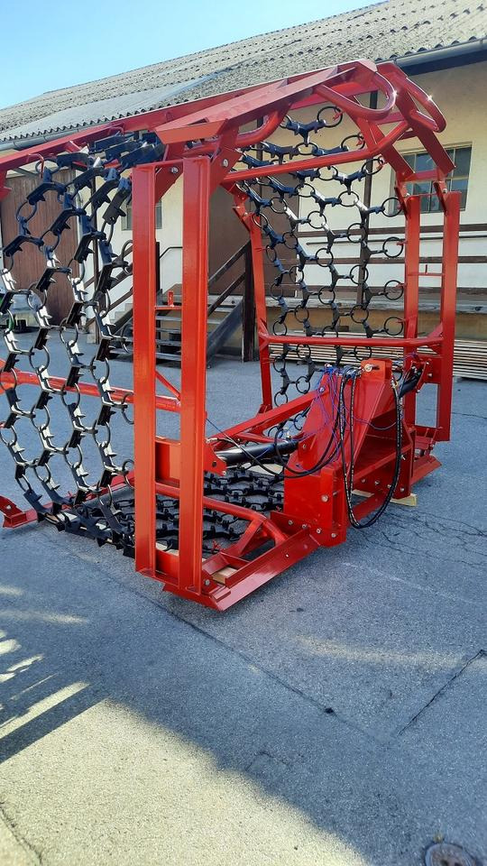 Wiesenegge 6 - 8m Wiesenstriegel Wiesenschleppe Schlepper - Wiesenschleppe: das Bild 2 Wiesenegge 6 - 8m Wiesenstriegel Wiesenschleppe Schlepper - Wiesenschleppe: das Bild 2