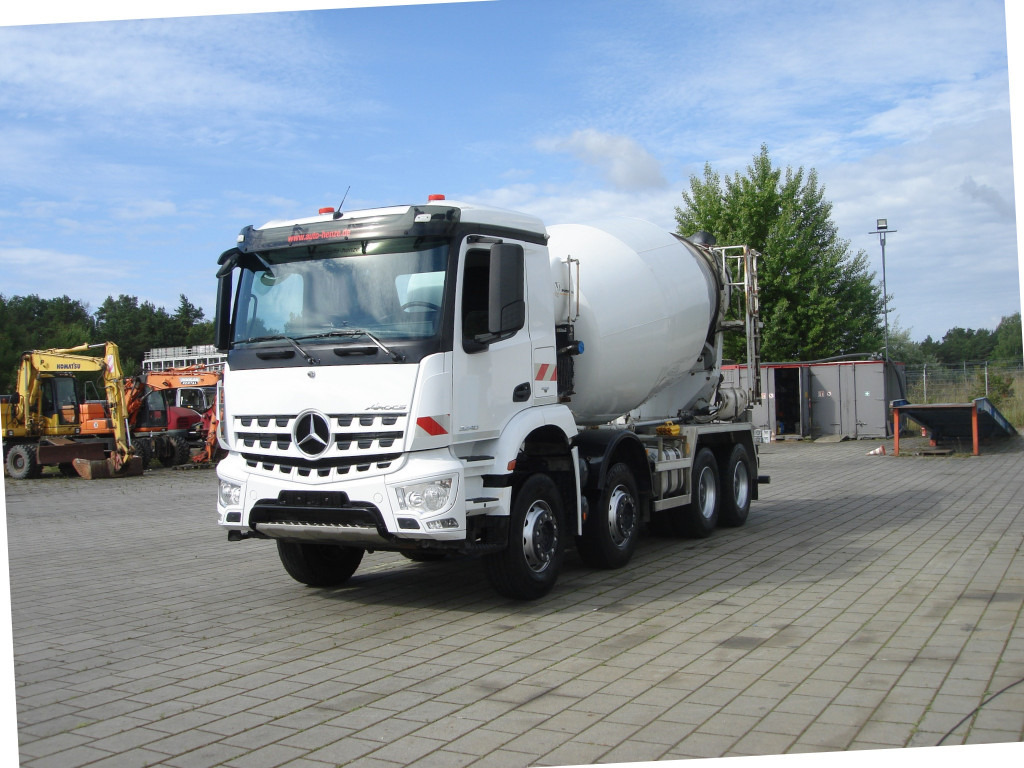 MERCEDES-BENZ Arocs 3240 B 8x4 Betonmischer Deutsch Top AP Achsen - LKW: das Bild 2 MERCEDES-BENZ Arocs 3240 B 8x4 Betonmischer Deutsch Top AP Achsen - LKW: das Bild 2