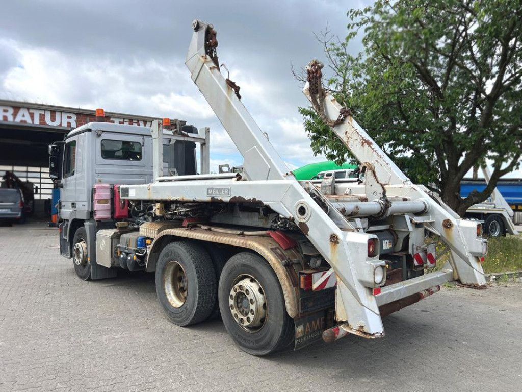 Mercedes-Benz Actros 2641 L 6x2 Abrollkipper 159TKM kuz.Radsta - LKW: das Bild 3 Mercedes-Benz Actros 2641 L 6x2 Abrollkipper 159TKM kuz.Radsta - LKW: das Bild 3