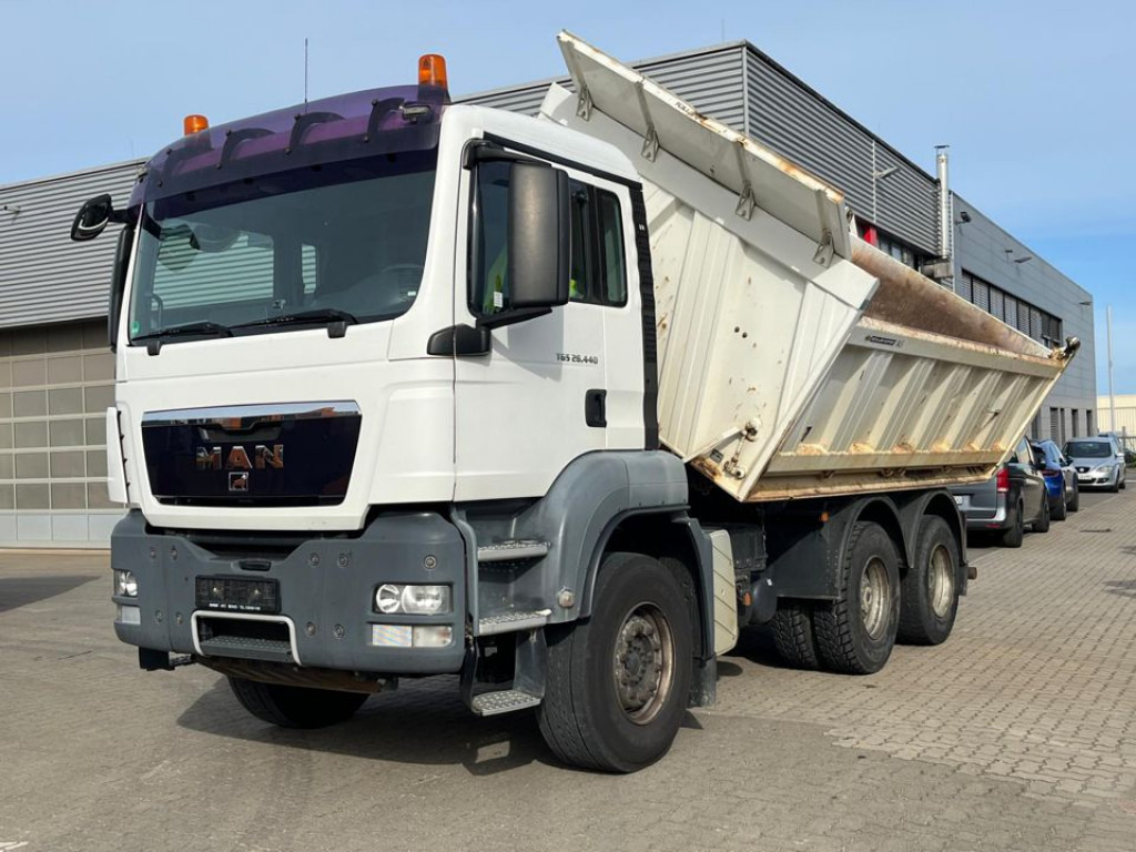 MAN TG-S 26.440 6x4 BB 3-Achs Kipper Schalter - Kipper: das Bild 1 MAN TG-S 26.440 6x4 BB 3-Achs Kipper Schalter - Kipper: das Bild 1