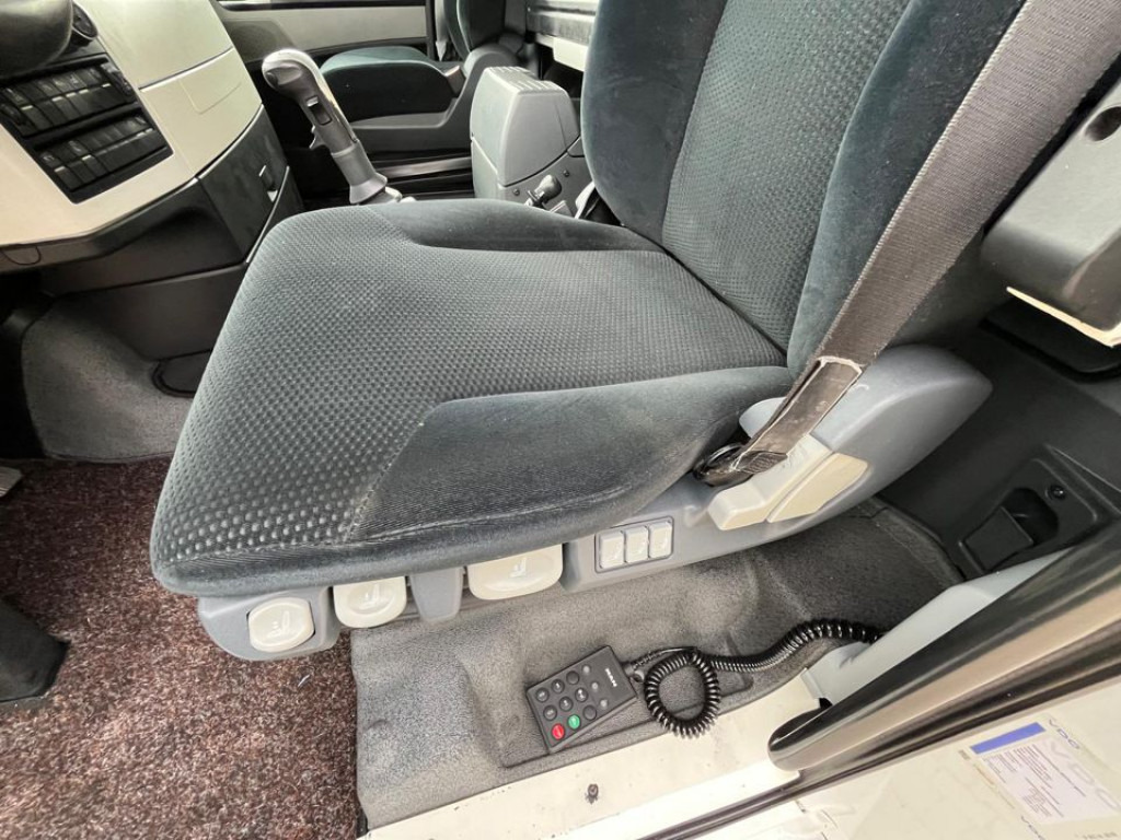 MAN TG-X 26.440 6x4 Pritsche Heckkran Hiab XS 166 - Pritsche LKW, Autokran: das Bild 2 MAN TG-X 26.440 6x4 Pritsche Heckkran Hiab XS 166 - Pritsche LKW, Autokran: das Bild 2