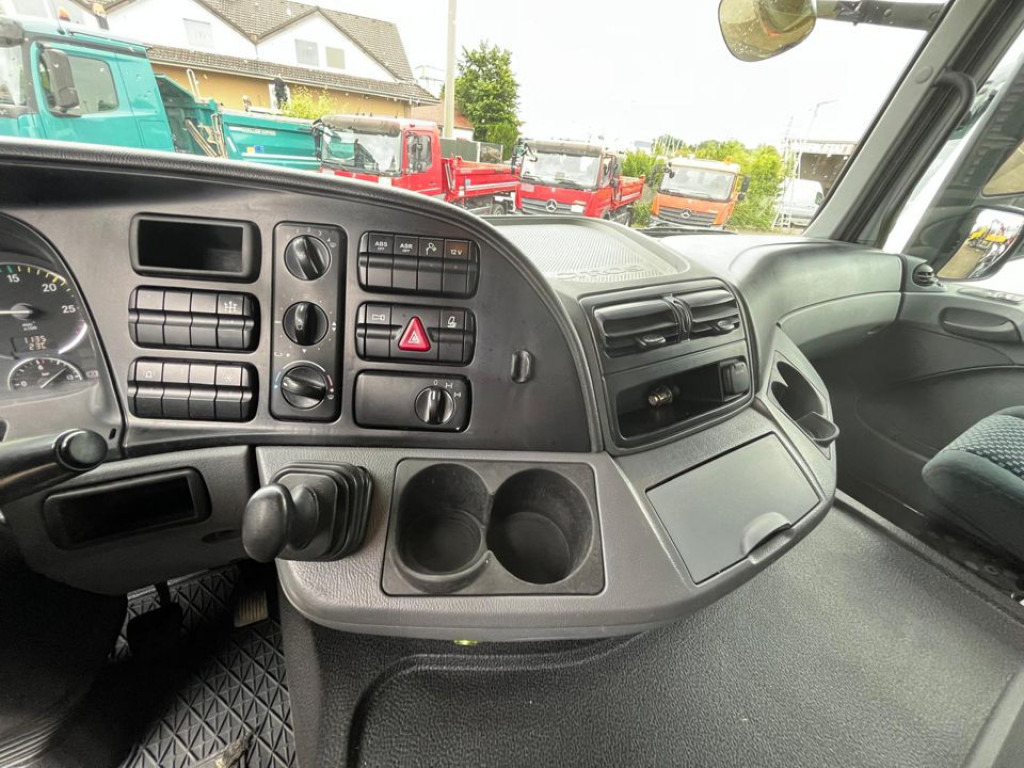 Kipper MERCEDES-BENZ Actros 4141 K 8x4 4-Achs Kipper Bordmatik Meiller Top: das Bild 12