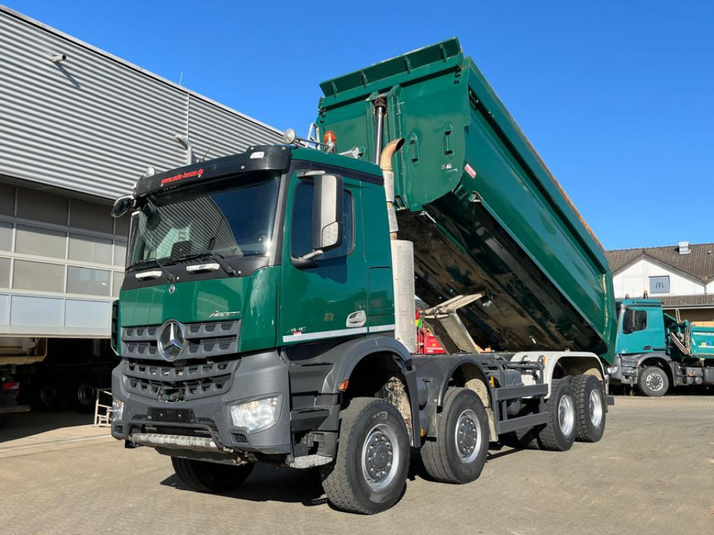 MERCEDES-BENZ Arocs 4145 8x8 4 Achs Muldenkipper Meiller - Kipper: das Bild 1 MERCEDES-BENZ Arocs 4145 8x8 4 Achs Muldenkipper Meiller - Kipper: das Bild 1