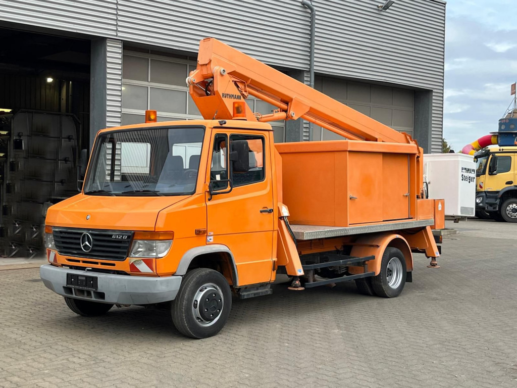 MERCEDES-BENZ Vario 612 D Hubarbeitsbühne Arbeitshöhe 18m - LKW mit Arbeitsbühne: das Bild 1 MERCEDES-BENZ Vario 612 D Hubarbeitsbühne Arbeitshöhe 18m - LKW mit Arbeitsbühne: das Bild 1
