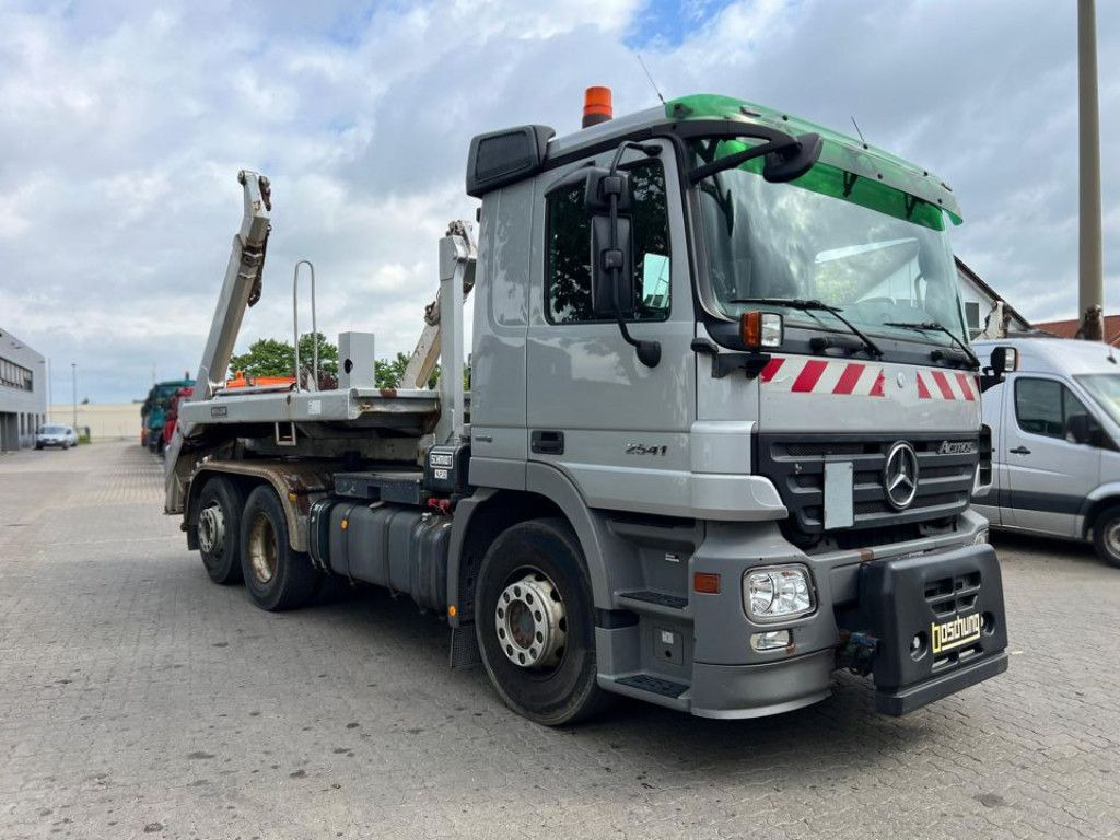 Mercedes-Benz Actros 2641 L 6x2 Abrollkipper 159TKM kuz.Radsta - Abrollkipper: das Bild 2 Mercedes-Benz Actros 2641 L 6x2 Abrollkipper 159TKM kuz.Radsta - Abrollkipper: das Bild 2